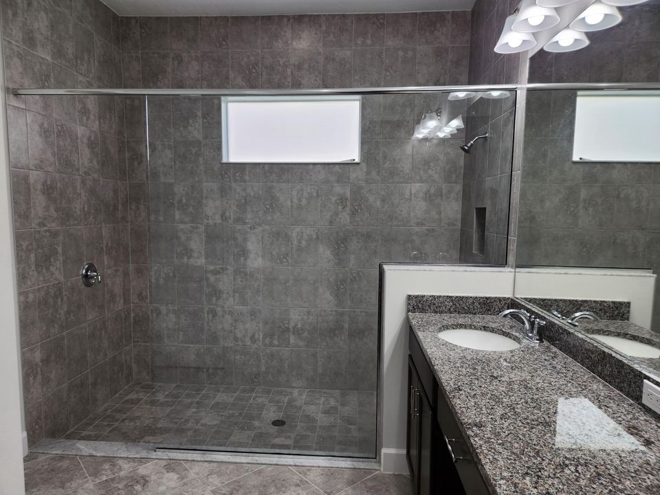 For Sale: $685,000 (3 beds, 2 baths, 2305 Square Feet)