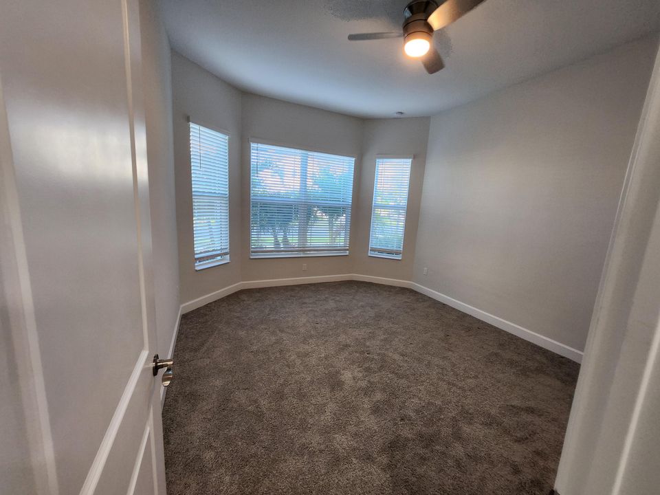 For Sale: $685,000 (3 beds, 2 baths, 2305 Square Feet)