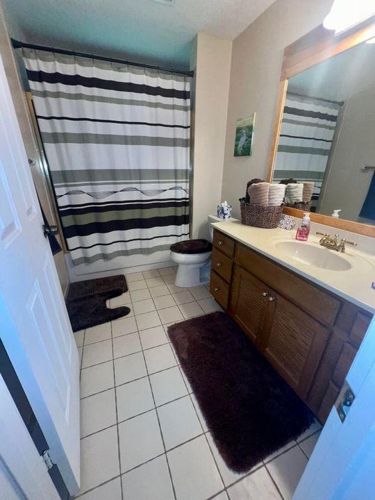 For Sale: $625,000 (3 beds, 2 baths, 1915 Square Feet)