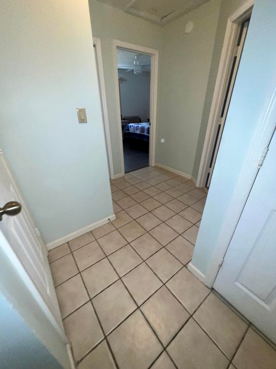 For Sale: $625,000 (3 beds, 2 baths, 1915 Square Feet)