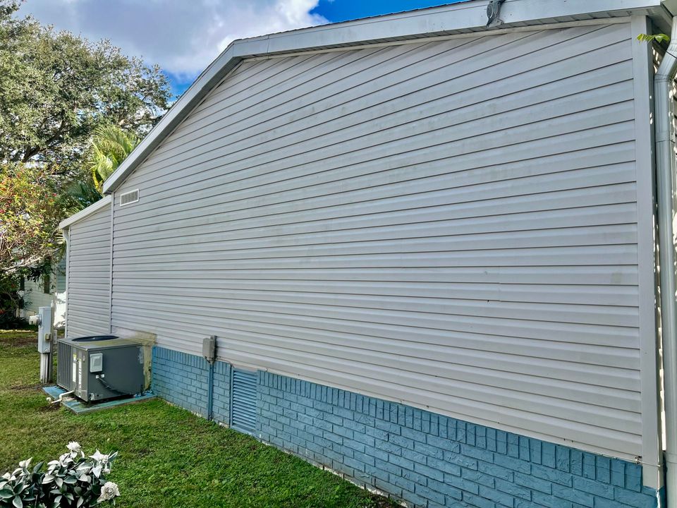 For Sale: $130,000 (2 beds, 2 baths, 1410 Square Feet)