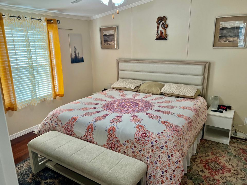 For Sale: $130,000 (2 beds, 2 baths, 1410 Square Feet)