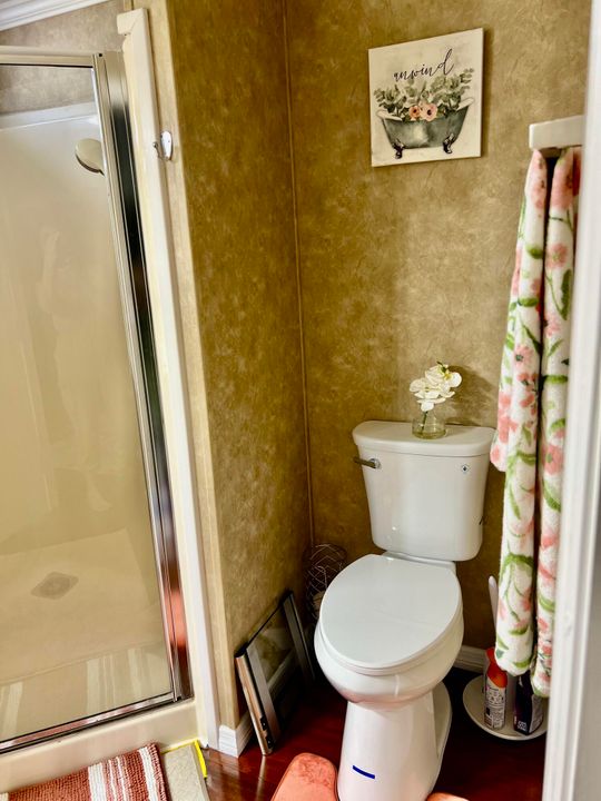 For Sale: $130,000 (2 beds, 2 baths, 1410 Square Feet)