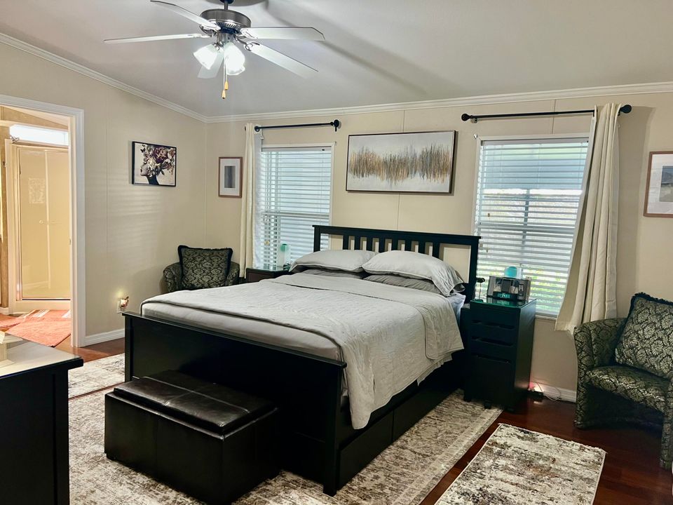 For Sale: $130,000 (2 beds, 2 baths, 1410 Square Feet)