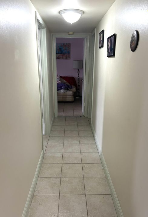 For Sale: $55,800 (1 beds, 1 baths, 806 Square Feet)