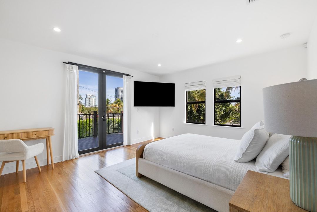 En Venta: $1,897,000 (3 camas, 3 baños, 2815 Pies cuadrados)