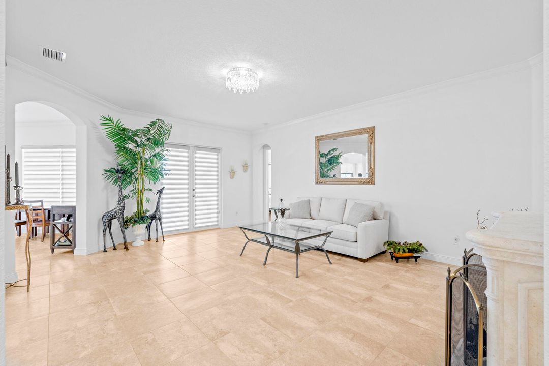 For Sale: $1,165,000 (4 beds, 3 baths, 2972 Square Feet)