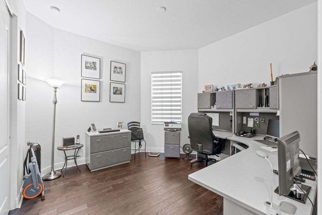 For Sale: $1,165,000 (4 beds, 3 baths, 2972 Square Feet)