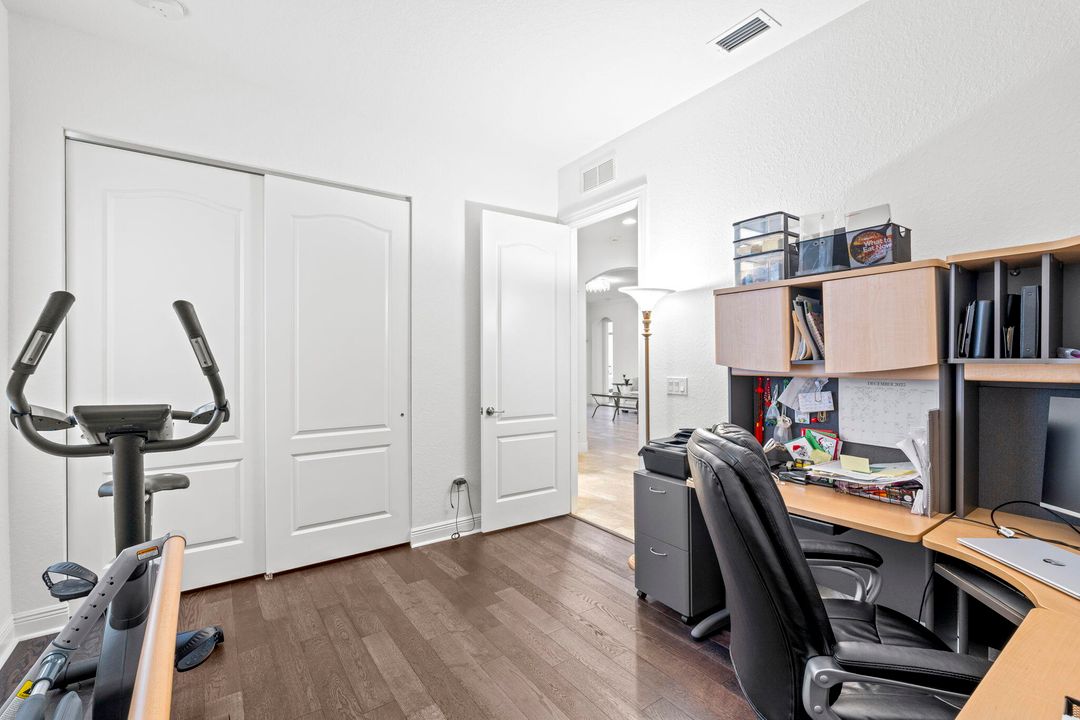 For Sale: $1,165,000 (4 beds, 3 baths, 2972 Square Feet)