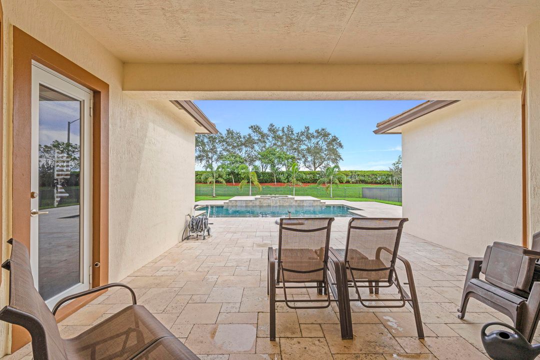 For Sale: $1,165,000 (4 beds, 3 baths, 2972 Square Feet)