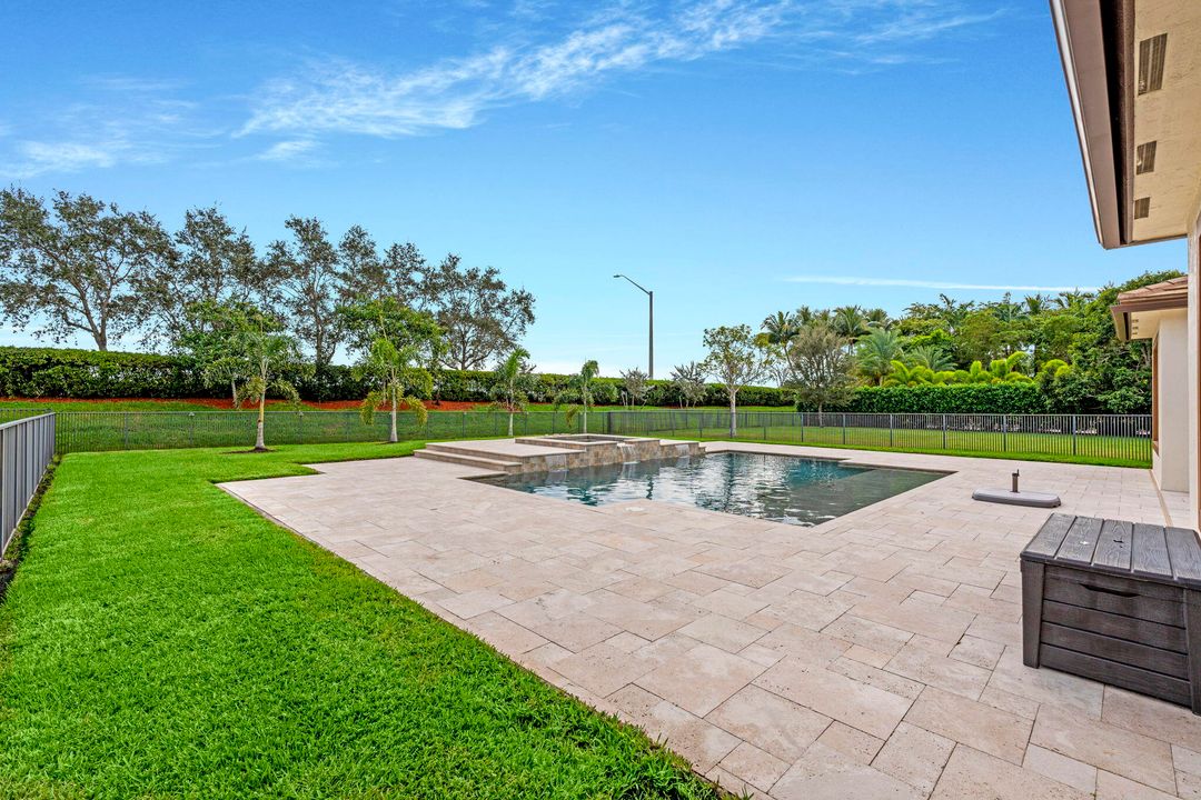 For Sale: $1,165,000 (4 beds, 3 baths, 2972 Square Feet)