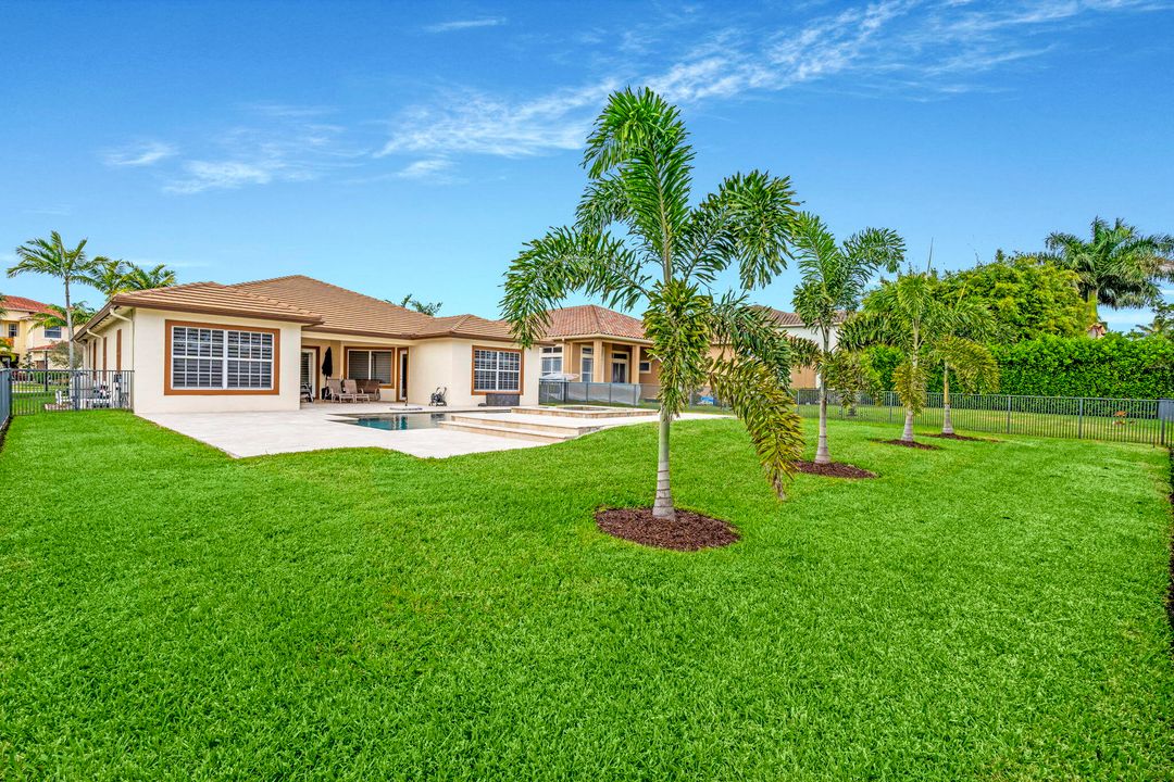 For Sale: $1,165,000 (4 beds, 3 baths, 2972 Square Feet)