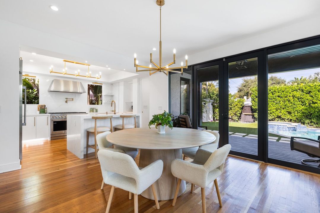 En Venta: $1,897,000 (3 camas, 3 baños, 2815 Pies cuadrados)