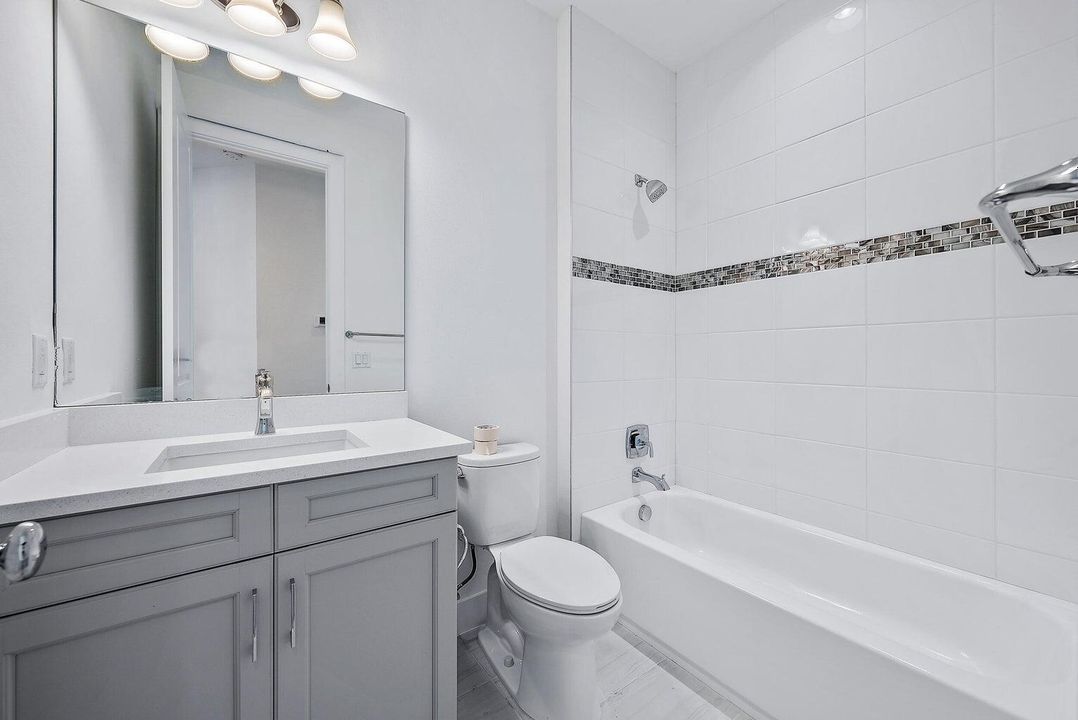 En Renta: $5,500 (4 camas, 3 baños, 2750 Pies cuadrados)