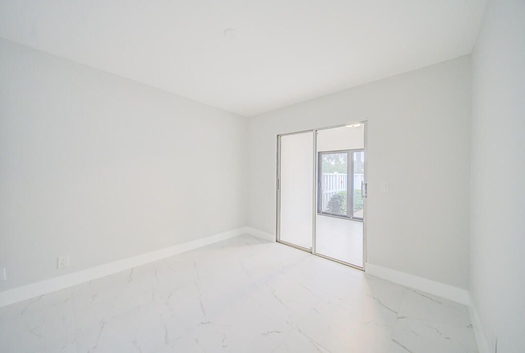 待售: $389,000 (2 贝兹, 2 浴室, 1100 平方英尺)