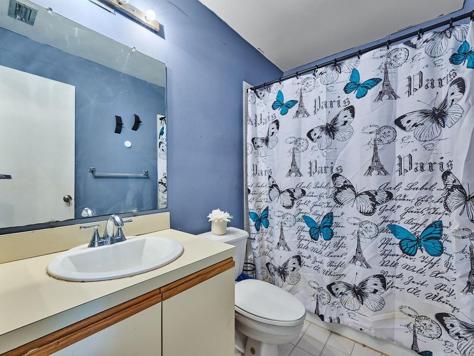 На продажу: $302,000 (3 спален, 2 ванн, 1298 Квадратных фут)