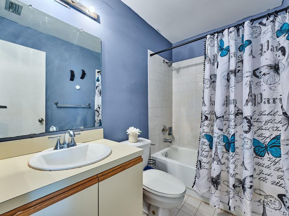 На продажу: $302,000 (3 спален, 2 ванн, 1298 Квадратных фут)