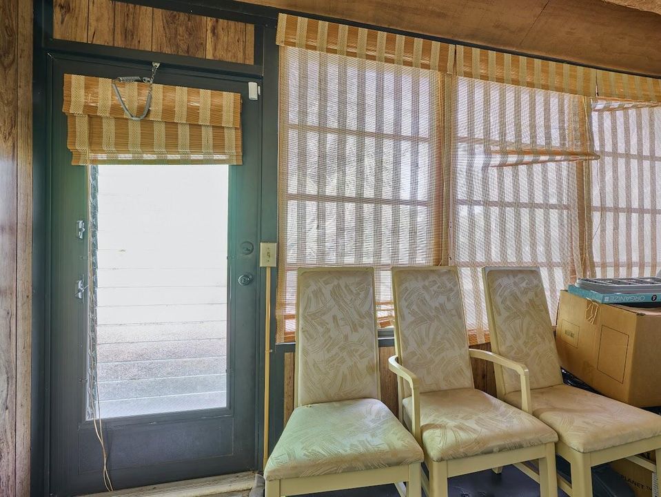 На продажу: $302,000 (3 спален, 2 ванн, 1298 Квадратных фут)