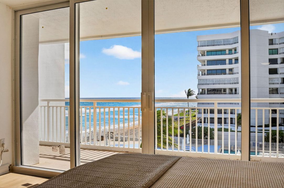 出租: $11,500 (2 贝兹, 2 浴室, 1402 平方英尺)