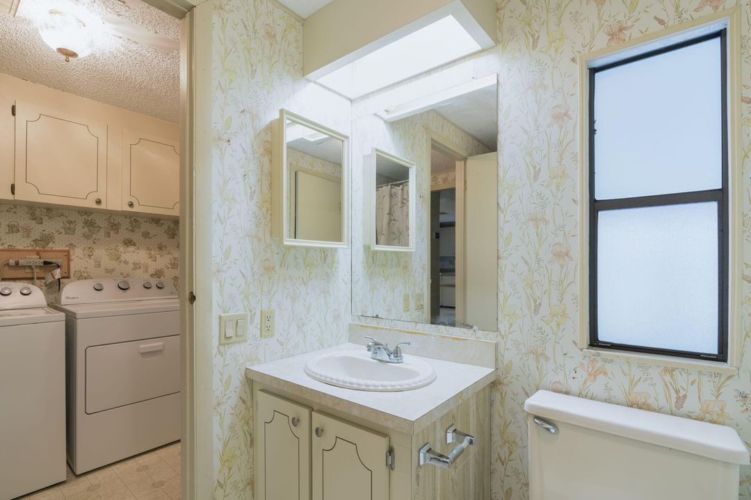 На продажу: $150,000 (2 спален, 2 ванн, 1468 Квадратных фут)