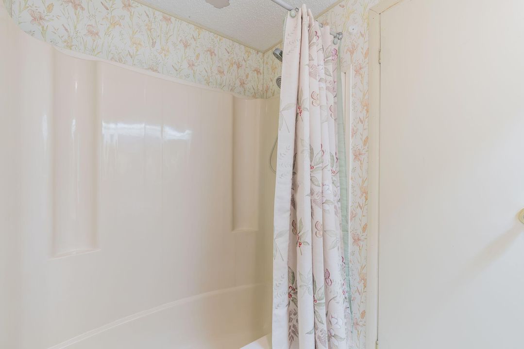 На продажу: $150,000 (2 спален, 2 ванн, 1468 Квадратных фут)