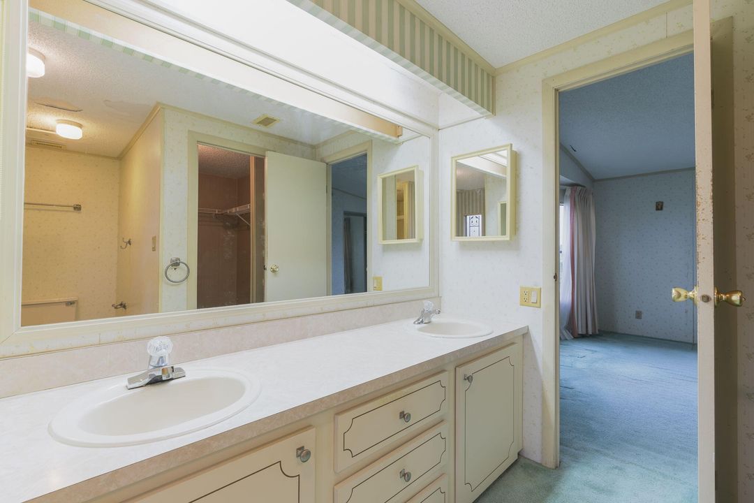 На продажу: $150,000 (2 спален, 2 ванн, 1468 Квадратных фут)