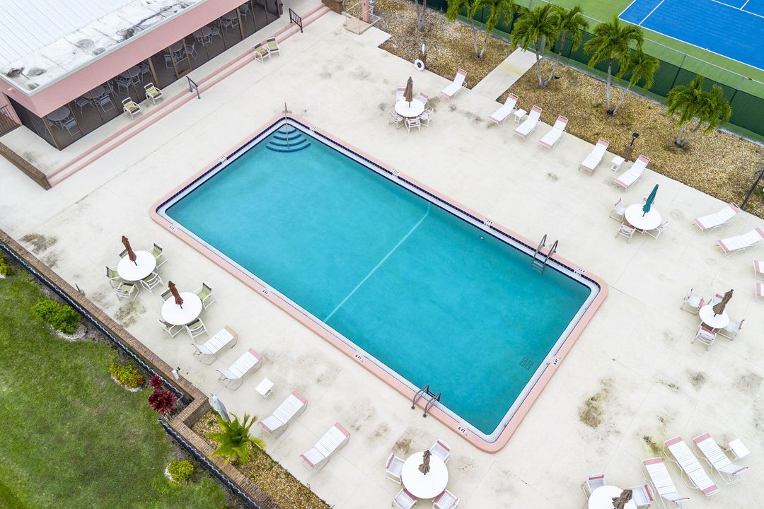 На продажу: $150,000 (2 спален, 2 ванн, 1468 Квадратных фут)