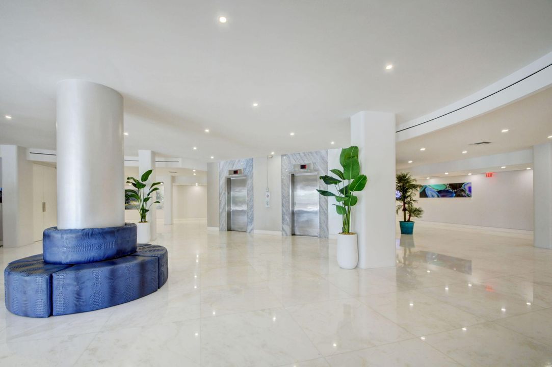 出租: $11,500 (2 贝兹, 2 浴室, 1402 平方英尺)