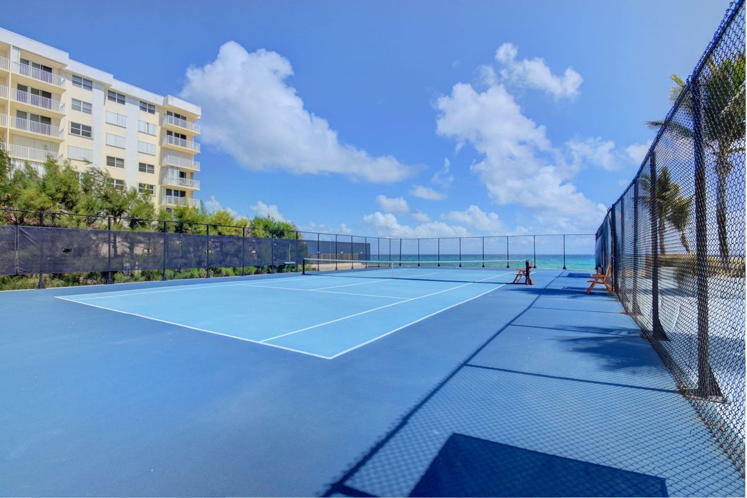 出租: $11,500 (2 贝兹, 2 浴室, 1402 平方英尺)