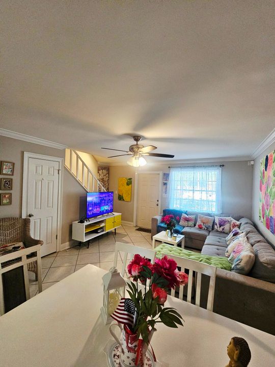 En Venta: $138,500 (2 camas, 2 baños, 1120 Pies cuadrados)