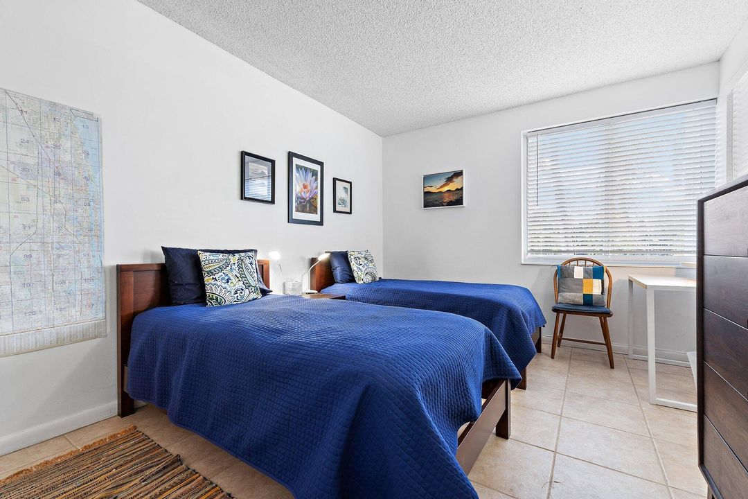 出租: $5,000 (2 贝兹, 2 浴室, 925 平方英尺)