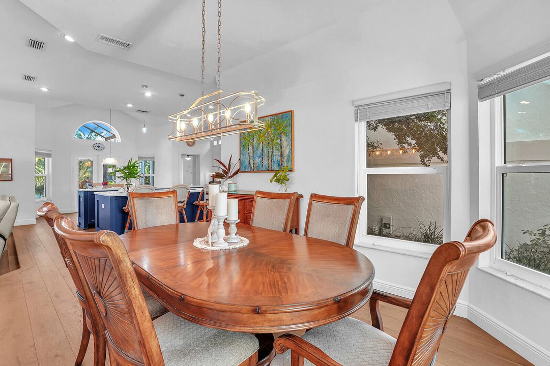 В аренду: $9,950 (3 спален, 3 ванн, 2516 Квадратных фут)