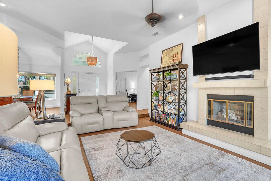 В аренду: $9,950 (3 спален, 3 ванн, 2516 Квадратных фут)