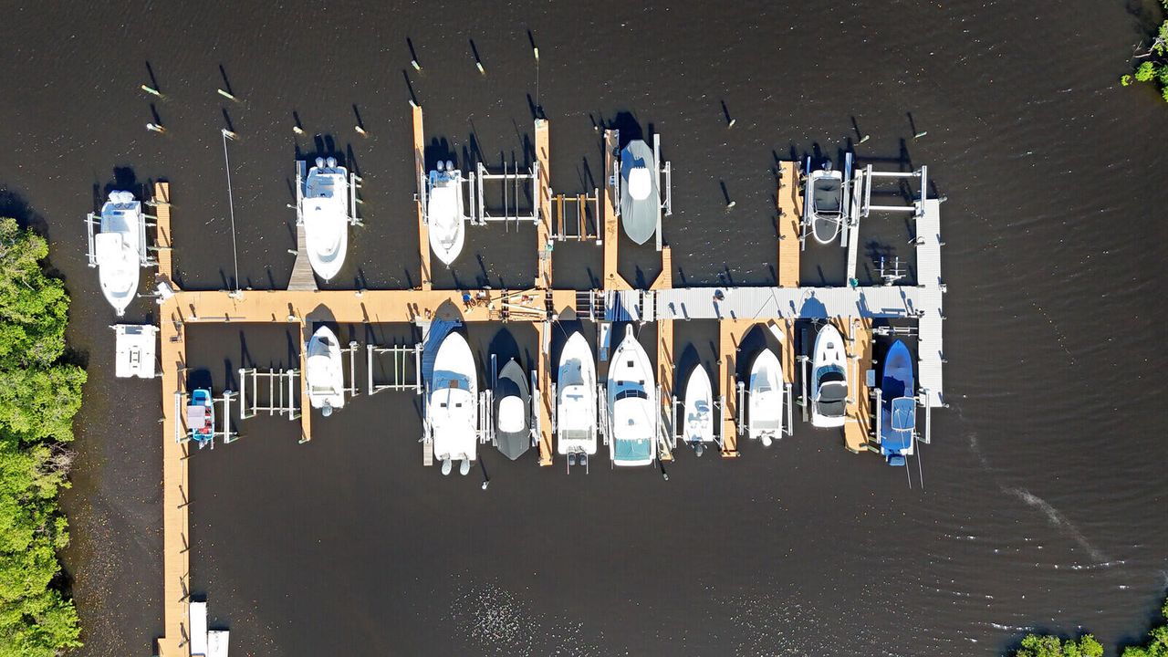 В аренду: $9,950 (3 спален, 3 ванн, 2516 Квадратных фут)