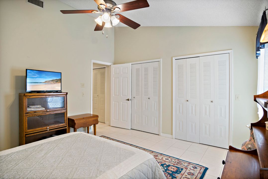 For Sale: $295,000 (2 beds, 2 baths, 1181 Square Feet)