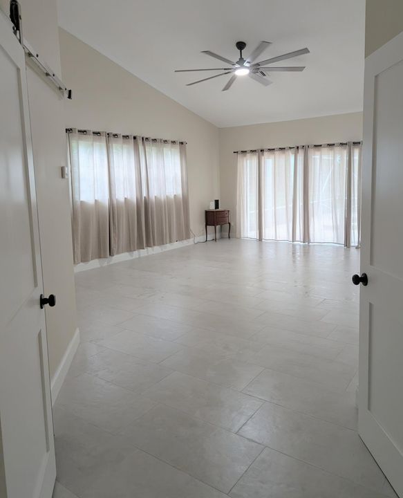 For Sale: $3,300,000 (6 beds, 4 baths, 4401 Square Feet)