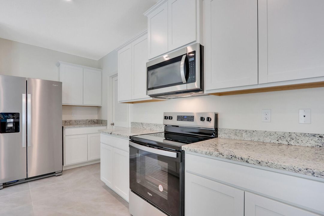 For Rent: $4,000 (5 beds, 3 baths, 2447 Square Feet)