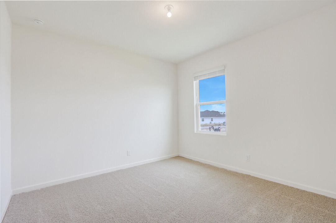 For Rent: $4,000 (5 beds, 3 baths, 2447 Square Feet)