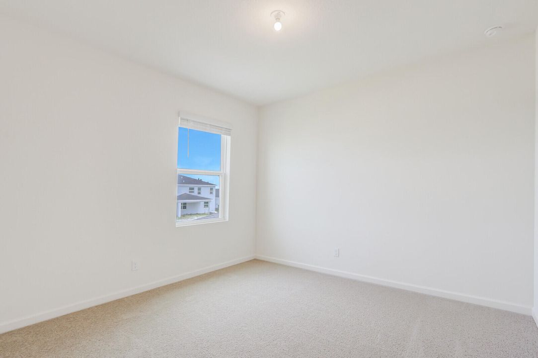 For Rent: $4,000 (5 beds, 3 baths, 2447 Square Feet)