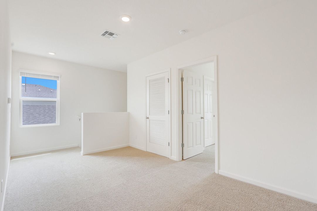 For Rent: $4,000 (5 beds, 3 baths, 2447 Square Feet)