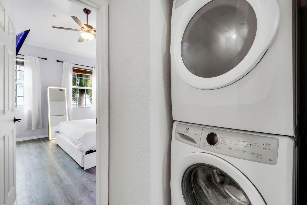 待售: $450,000 (2 贝兹, 2 浴室, 1542 平方英尺)