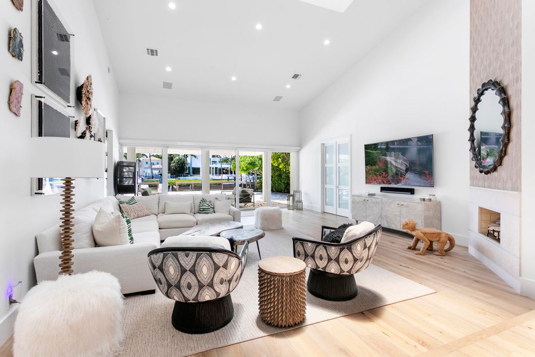 En Venta: $7,695,000 (3 camas, 3 baños, 2883 Pies cuadrados)