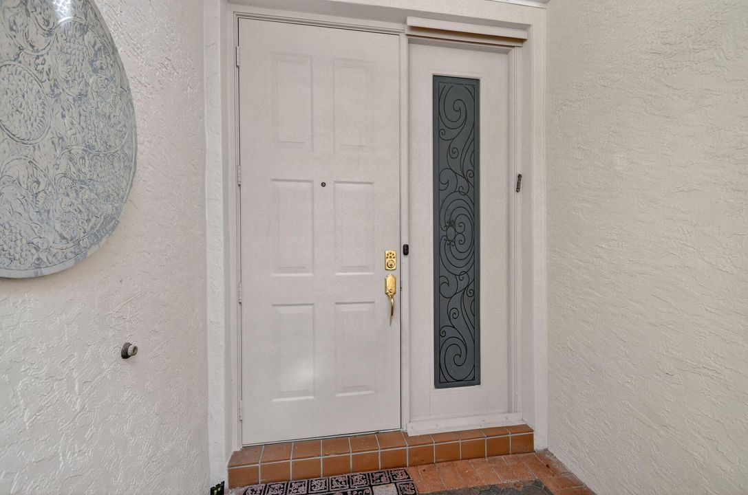 En Venta: $525,000 (3 camas, 2 baños, 2070 Pies cuadrados)