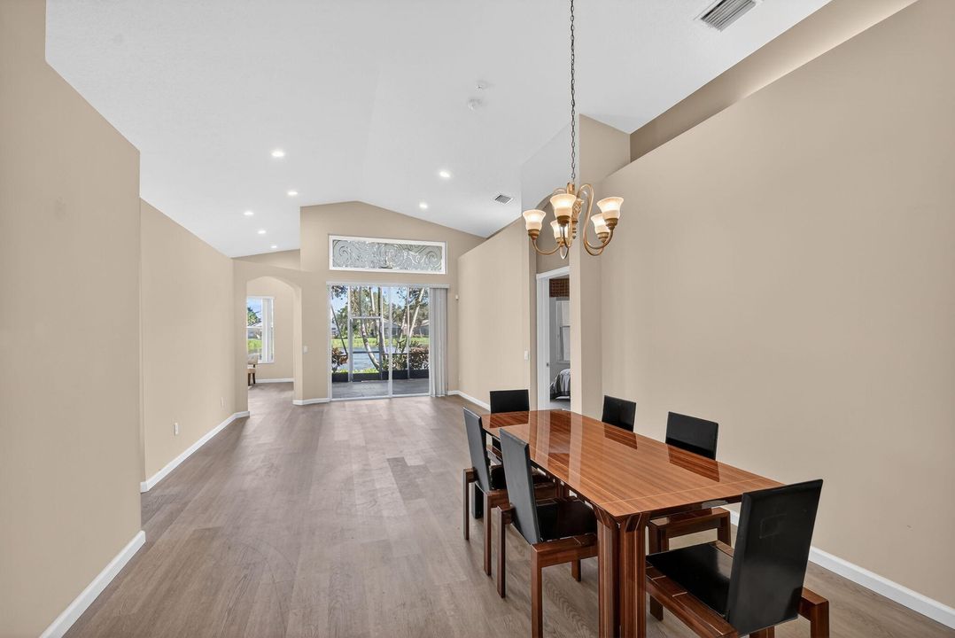 En Venta: $525,000 (3 camas, 2 baños, 2070 Pies cuadrados)