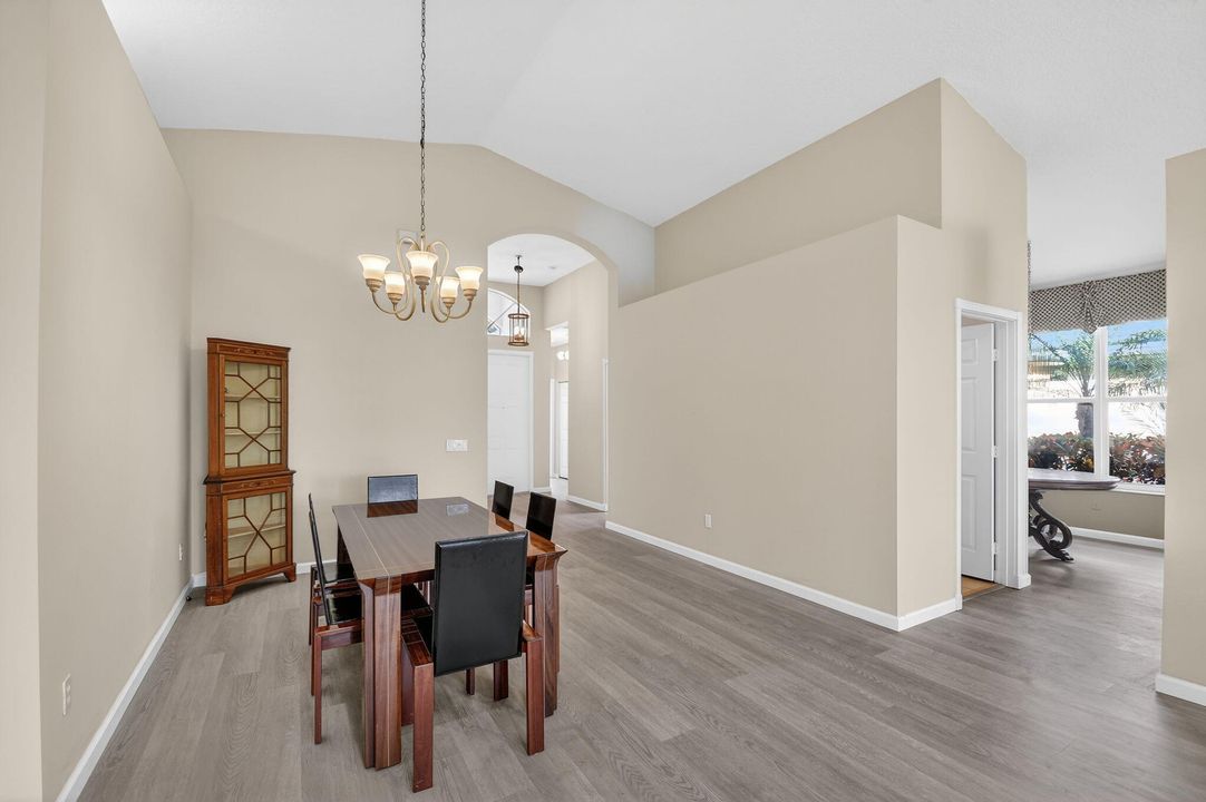 En Venta: $525,000 (3 camas, 2 baños, 2070 Pies cuadrados)