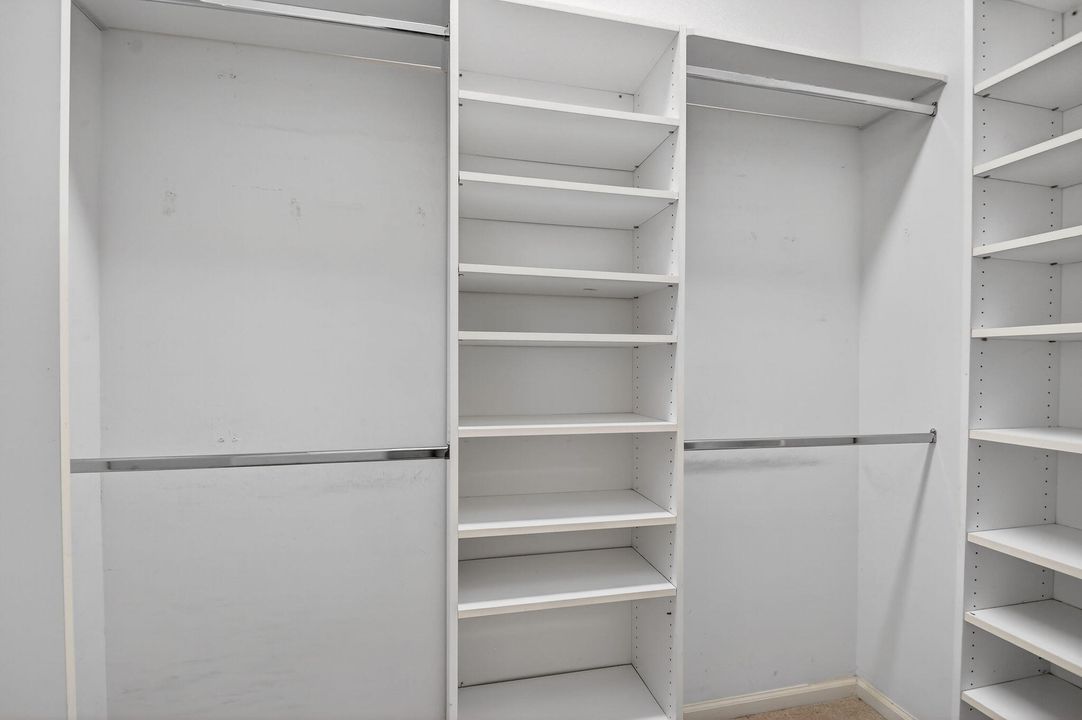 En Venta: $525,000 (3 camas, 2 baños, 2070 Pies cuadrados)