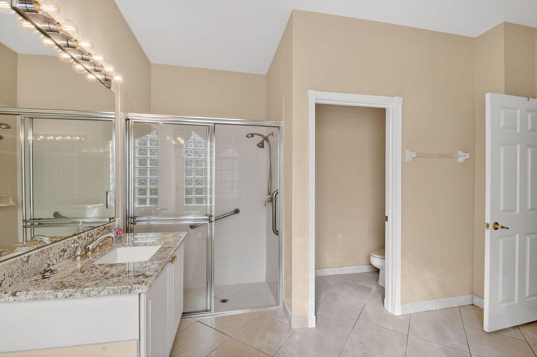 En Venta: $525,000 (3 camas, 2 baños, 2070 Pies cuadrados)