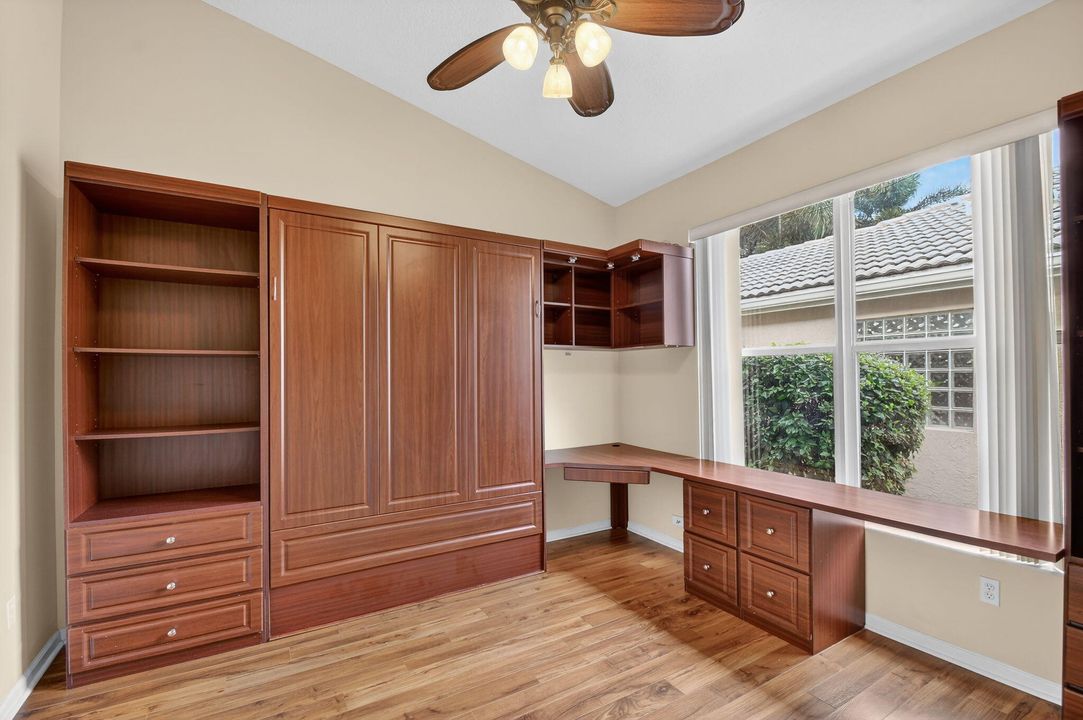 En Venta: $525,000 (3 camas, 2 baños, 2070 Pies cuadrados)