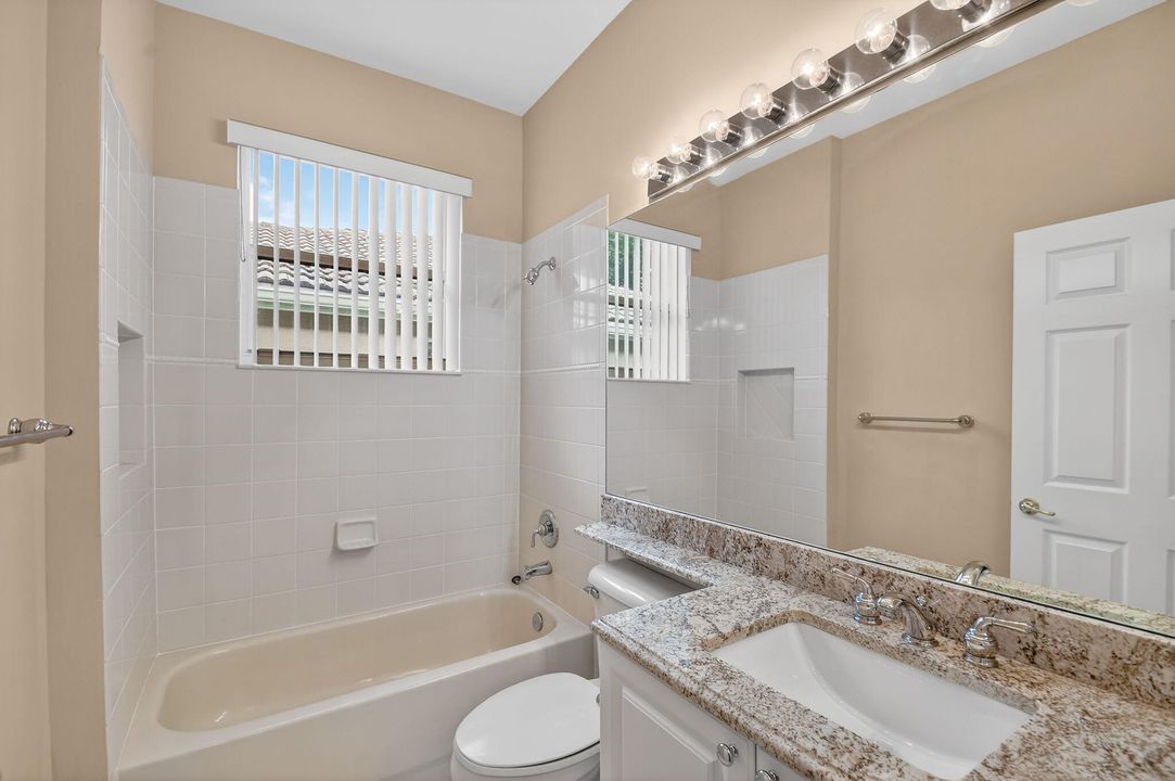 En Venta: $525,000 (3 camas, 2 baños, 2070 Pies cuadrados)