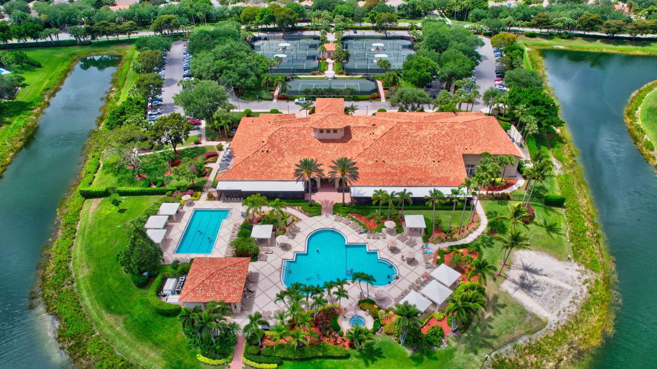 En Venta: $525,000 (3 camas, 2 baños, 2070 Pies cuadrados)